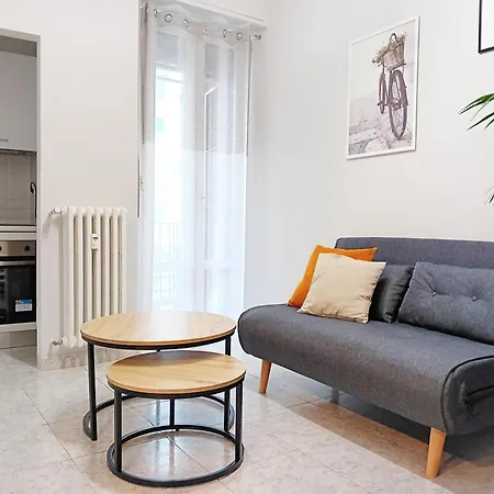 10 Min Duomo Free Parking Wifi Ac Apartment Milan Exterior photo